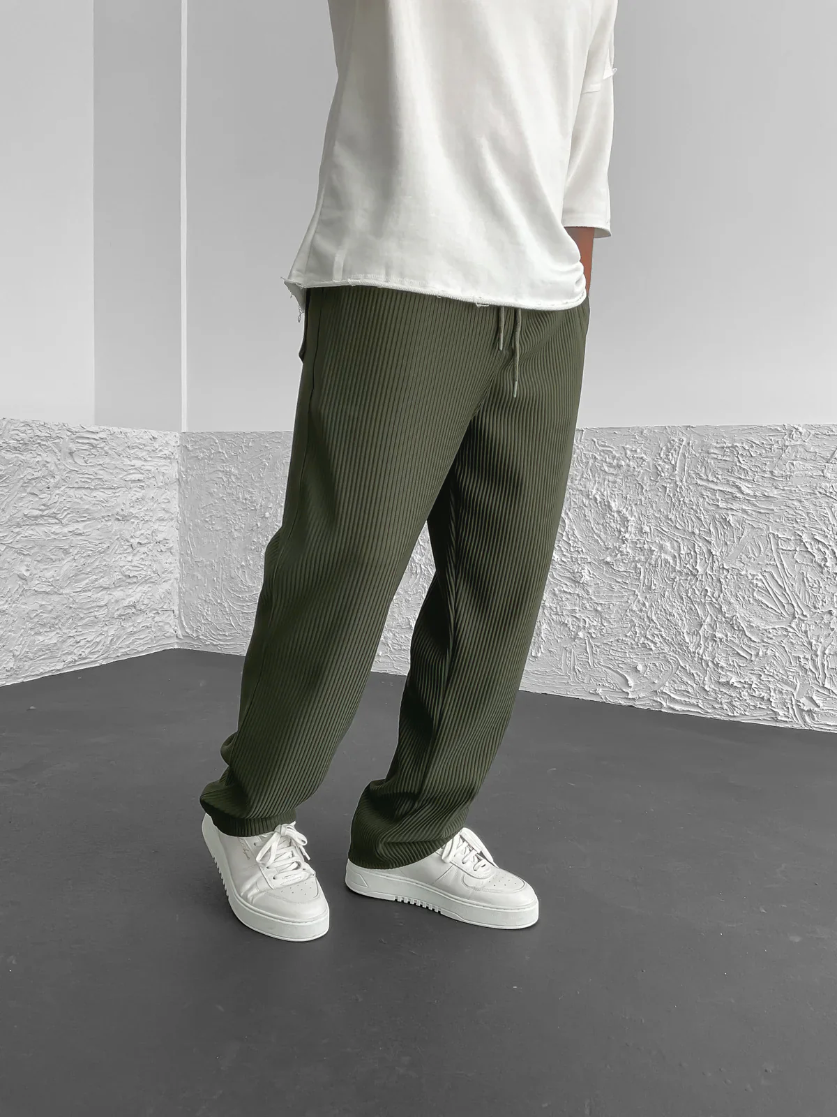 The Ribbed Trousers