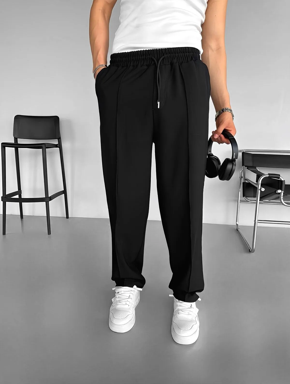 The Pleated Chino