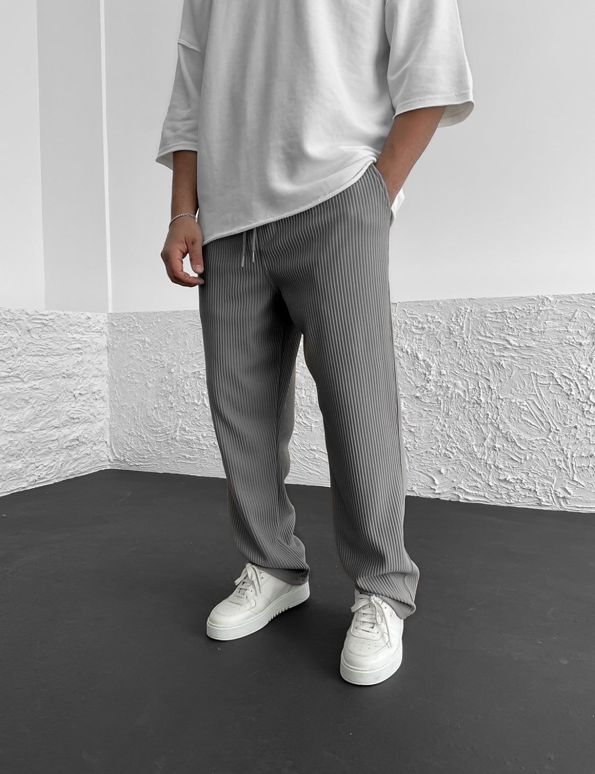 The Ribbed Trousers