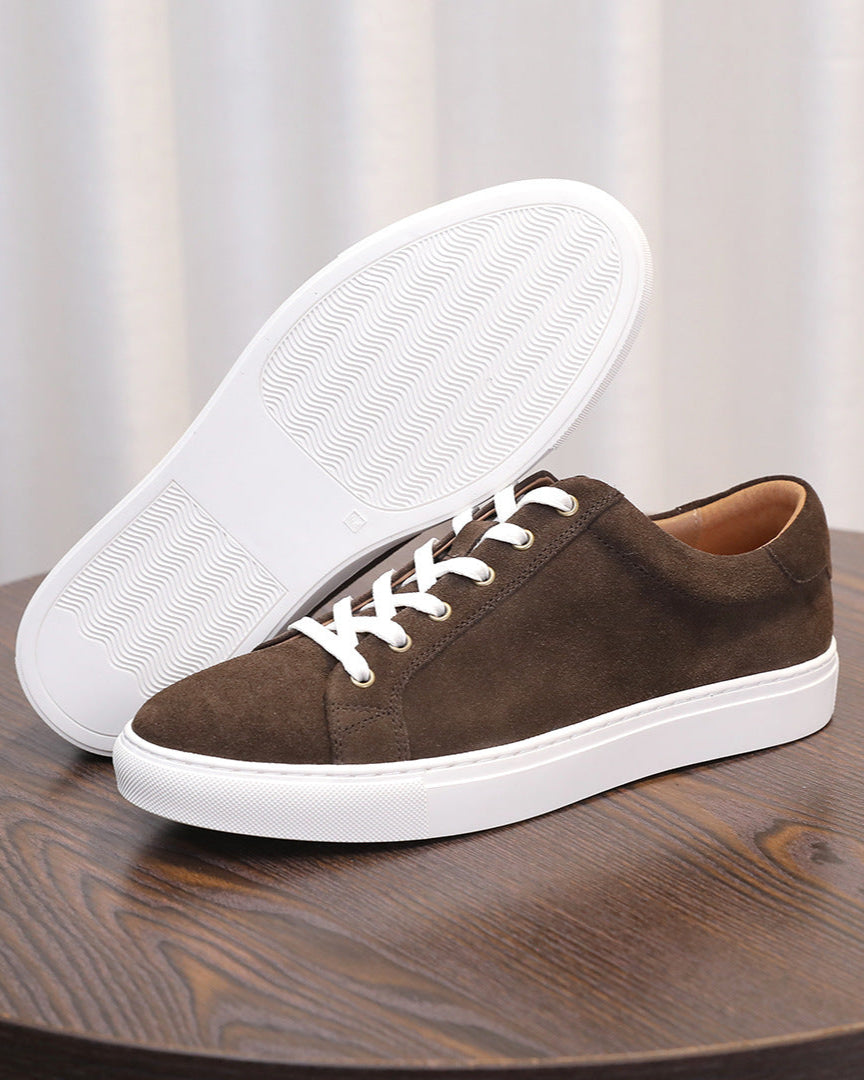 The Softey® Suède Court Sneakers