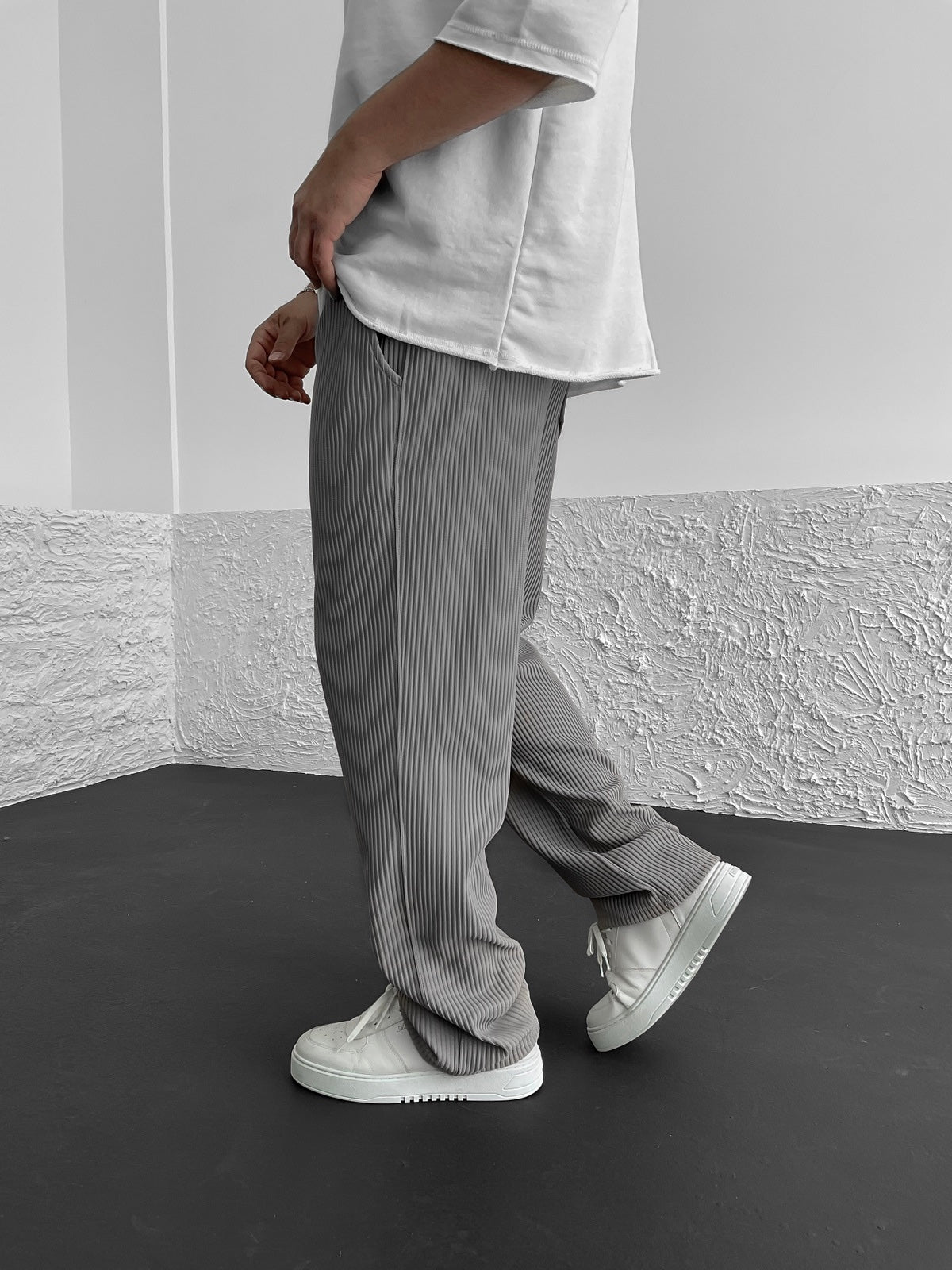 The Ribbed Trousers
