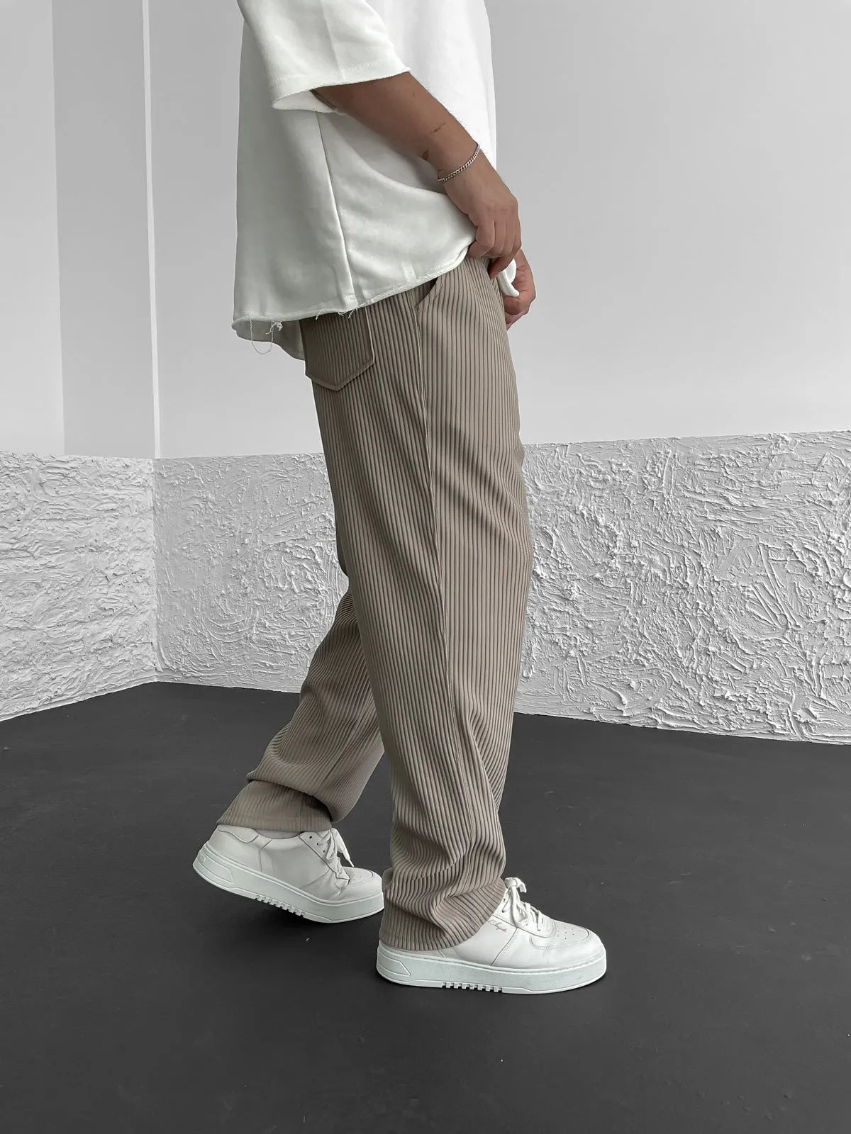 The Ribbed Trousers